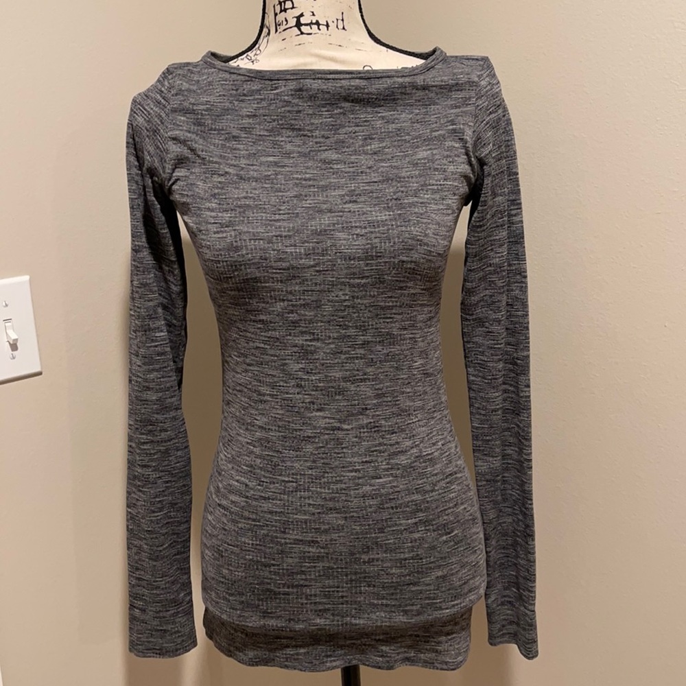 Athleta top
